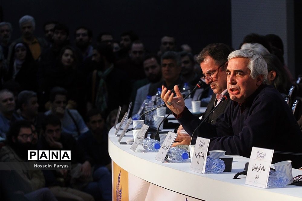 ابراهیم حاتمی کیا: ایده فیلم خروج  از سال 89 با من بود و به این دولت ربطی نداشت