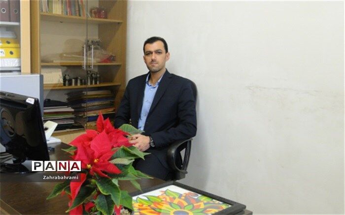 کارشناس مسئول فنی حرفه ای و کاردانش آموزش و پرورش پاکدشت:بازارچه کارآفرینی زمینه سازآینده شغلی دانش آموزان است