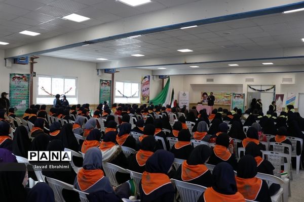همایش تشکیلاتی یاوران انقلاب با حضور دانش‌آموزان پیشتاز ناحیه یک مشهد