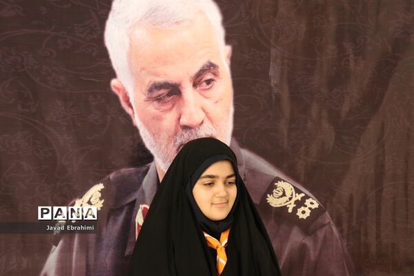 همایش تشکیلاتی یاوران انقلاب با حضور دانش‌آموزان پیشتاز ناحیه یک مشهد