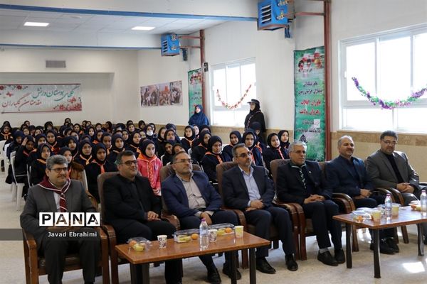 همایش تشکیلاتی یاوران انقلاب با حضور دانش‌آموزان پیشتاز ناحیه یک مشهد