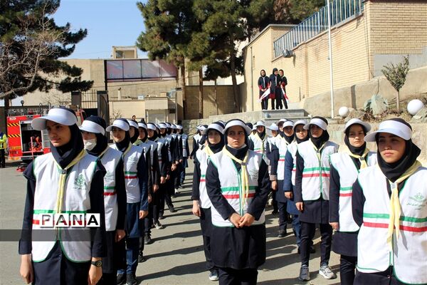 برگزاری همایش یاوران انقلاب سازمان دانش آموزی در استان البرز