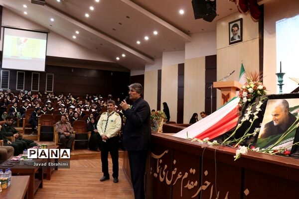 همایش بزرگ یاوران انقلاب در ناحیه 7 آموزش و پرورش  مشهد مقدس