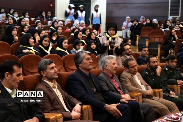 همایش بزرگ یاوران انقلاب در ناحیه 7 آموزش و پرورش  مشهد مقدس