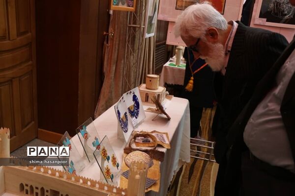 هنرستان فنی دخترانه سمیه آبادان برای اولین بار در خوزستان نخستین جشنواره هویت من در گذر زمان
