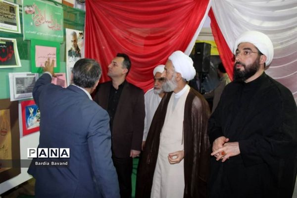 آیین افتتاح جشنواره نمایشگاه مدرسه انقلاب در قائم شهر