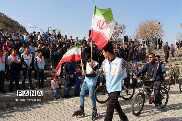 جشن یاوران انقلاب در ناحیه 3 آموزش و پرورش مشهد