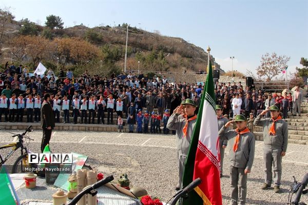 جشن یاوران انقلاب در ناحیه 3 آموزش و پرورش مشهد