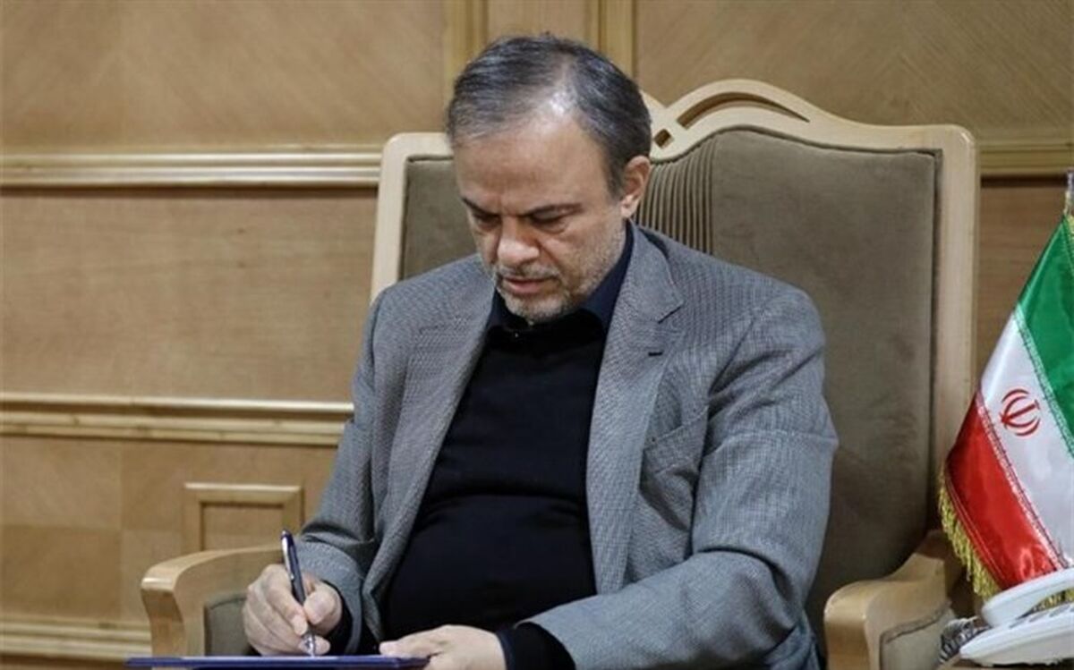 استاندار خراسان رضوی: مردم در راهیمایی ۲۲ بهمن حماسه‌ای از جنس «استقلال و آزادی» خواهند آفرید
