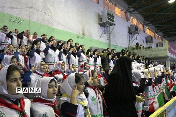 همایش یاوران انقلاب در شاهین دژ