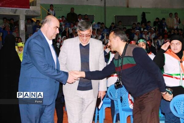 همایش یاوران انقلاب در شاهین دژ