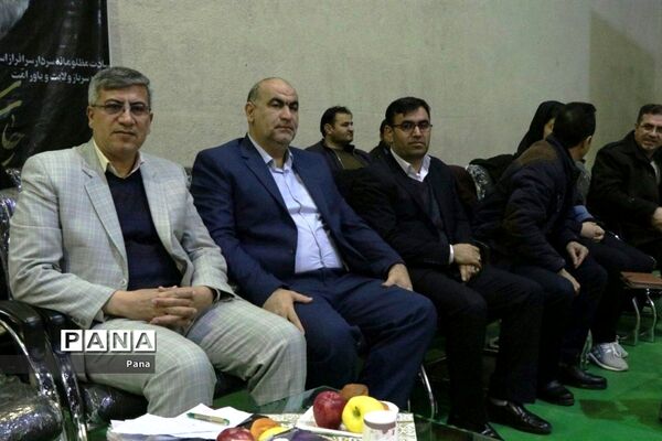 همایش یاوران انقلاب در شاهین دژ