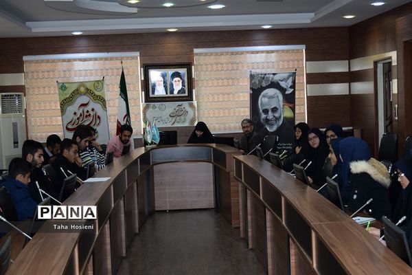 جلسه شورای دانش آموزی درمنطقه 14