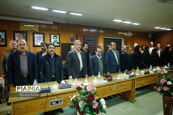 نشست صمیمی وزیر آموزش و پرورش با مدیران و کارکنان سازمان نهضت سواد آموزی