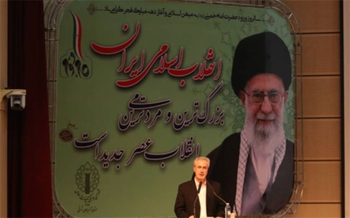 تاریخ انقلاب و دستاوردهای ارزشمند آن برای نسل جدید بازگو شود
