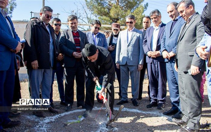 کلنگ احداث سالن ورزشی خیرساز در دبستان اشرف‌السادات حسینی شهر نیم‌ور زده شد