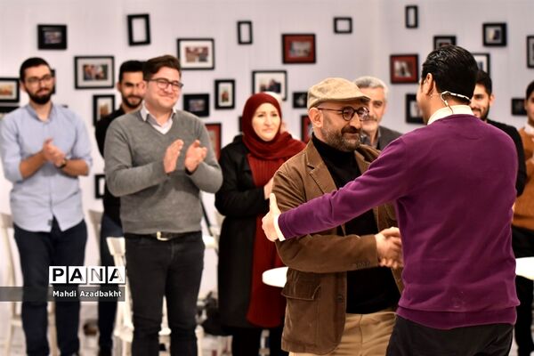 برنامه تلویزیونی چهل تیکه