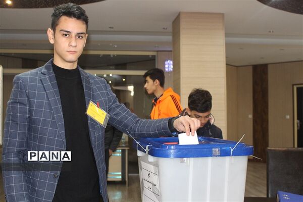 برگزاری دهمین دوره انتخابات مجلس دانش‌آموزی  در استان البرز