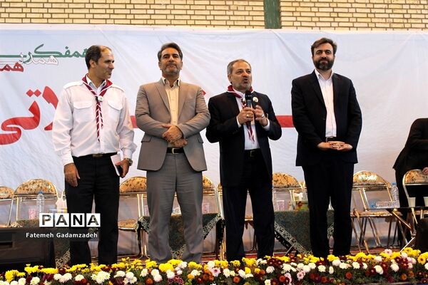 مانور یاوران انقلاب تشکل پیشتازان شهرستان اسلامشهر(2)
