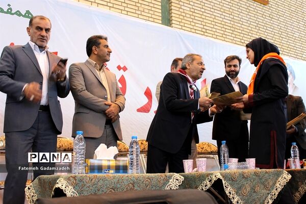 مانور یاوران انقلاب تشکل پیشتازان شهرستان اسلامشهر(2)