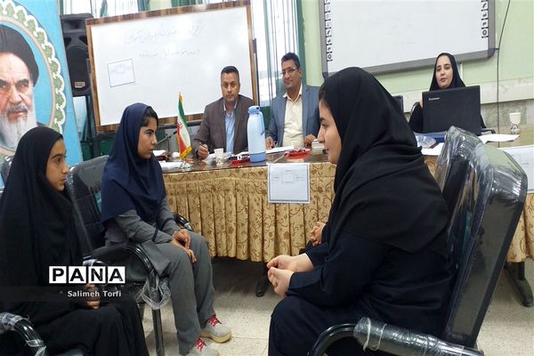 برگزاری مسابقه روانخوانی و مشاعره بین دانش آموزان متوسطه اول شهرستان حمیدیه