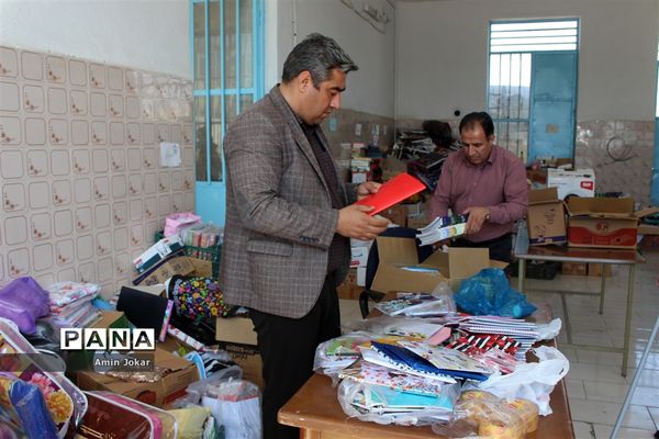 ارسال کمک‌های فرهنگیان و دانش‌آموزان  فارس به  استان سیستان و بلوچستان
