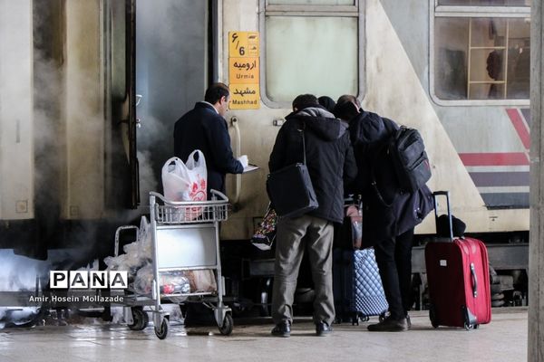 اعزام زائران حرم رضوی از راه آهن ارومیه