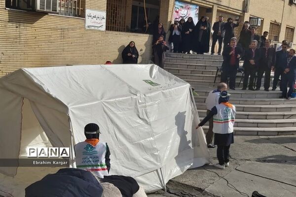 صبحگاه مشترک اعضای پیشتازان منطقه 5