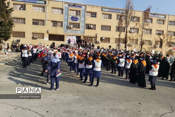صبحگاه مشترک اعضای پیشتازان منطقه 5