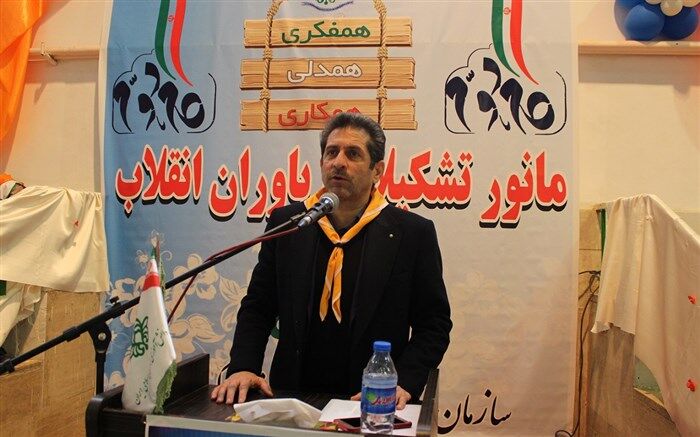 در کشور ما،هرکس با هر دین و گرایشی به پرچم و خاک سرزمینش علاقمند است