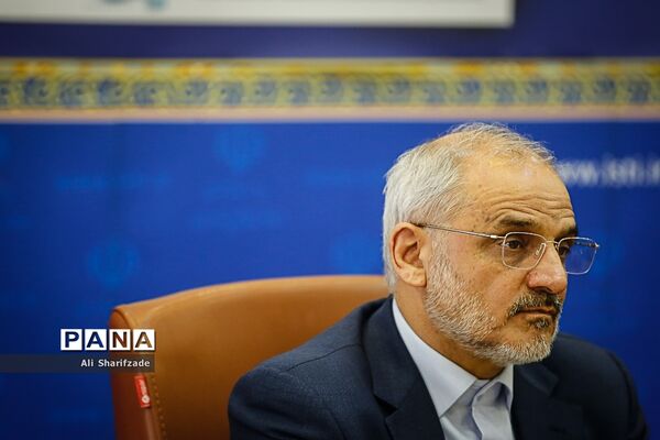 امضا تفاهم نامه بین معاونت علمی و فناوری ریاست جمهوری و وزارت آموزش و پرورش