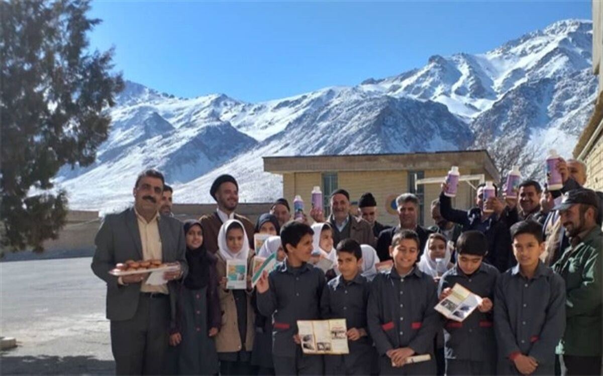 آموزش دانش آموزان در خصوص بیماریهای مشترک بین انسان و دام