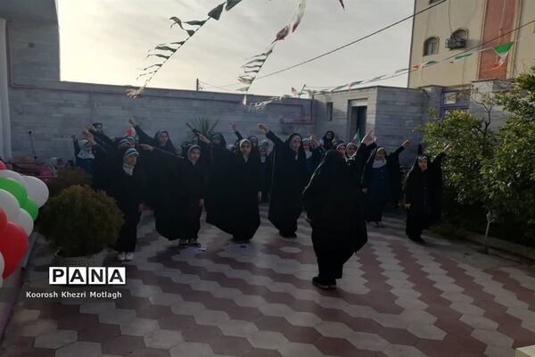 برگزاری جشن‌های دهه فجر در مدارس کازرون