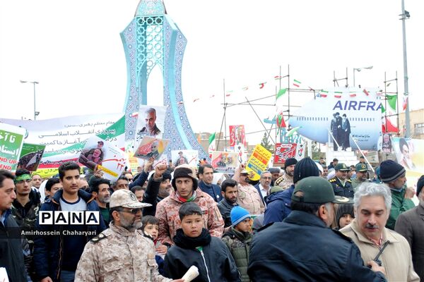 راهپیمایی باشکوه 22 بهمن در تایباد