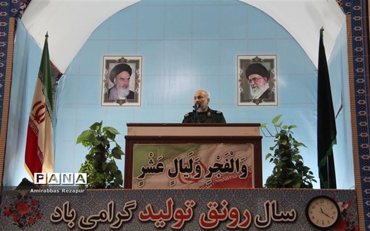 خدا دست قدرت خود را در 22 بهمن به جامعه نشان داد