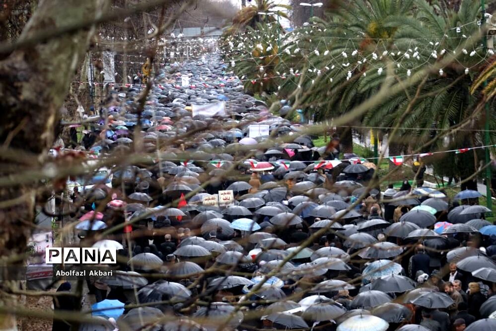 راه‌پیمایی مردم ساری در روز ۲۲ بهمن