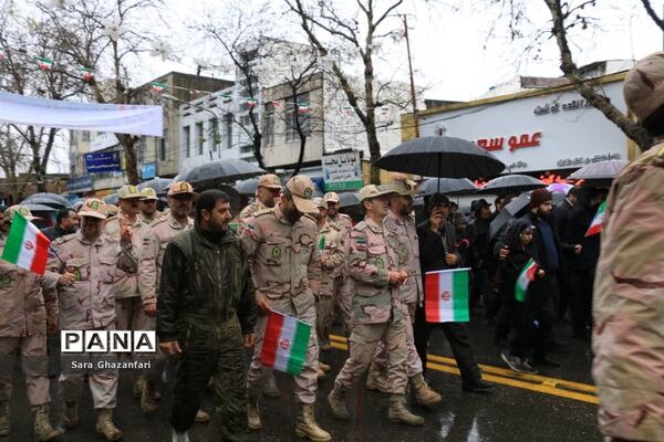 راه‌پیمایی روز 22 بهمن در مرکز مازندران