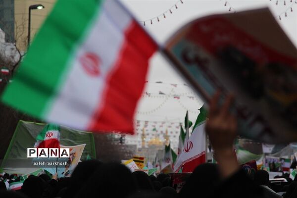 راهپیمایی یوم الله 22 بهمن ماه  در مشهد