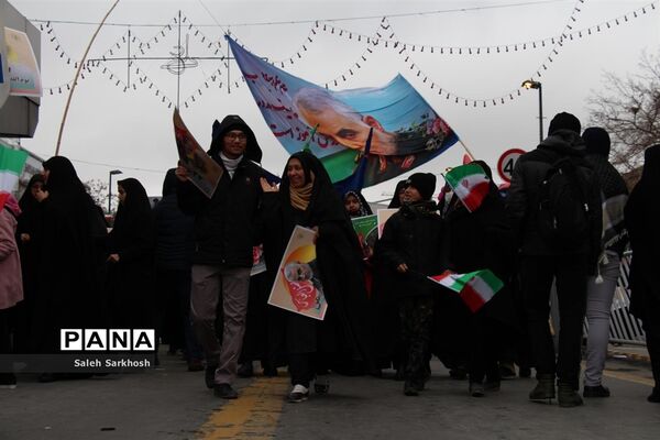 راهپیمایی یوم الله 22 بهمن ماه  در مشهد