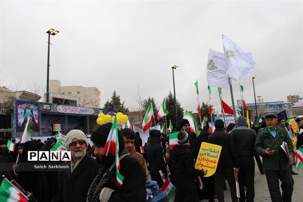 راهپیمایی یوم الله 22 بهمن ماه  در مشهد