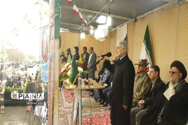 راهپیمایی پرشور 22 بهمن در گلستان