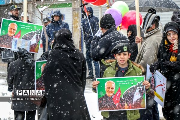 راهپیمایی باشکوه یوم الله ۲۲ بهمن در ارومیه