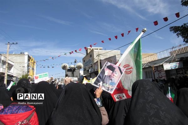 راهپیمایی مردم شهرستان فسا در چهل و یکمین سالروز پیروزی انقلاب اسلامی