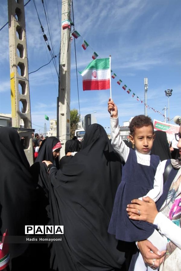 راهپیمایی مردم شهرستان فسا در چهل و یکمین سالروز پیروزی انقلاب اسلامی