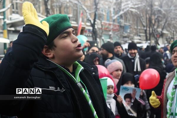 راهپیمایی 22 بهمن ماه در تبریز-3