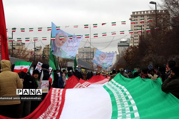 راهپیمایی 22 بهمن در مشهد