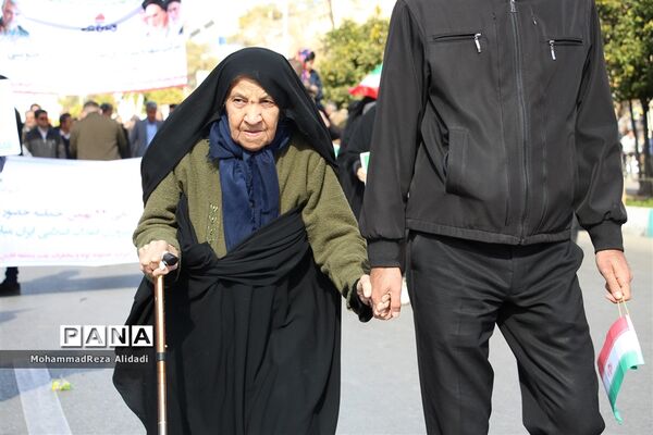 برگزاری مراسم فجر چهل و یک با حضور نسل ‌های اول و چهارم انقلاب در شیراز