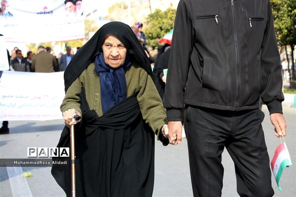 برگزاری مراسم فجر چهل و یک با حضور نسل ‌های اول و چهارم انقلاب در شیراز