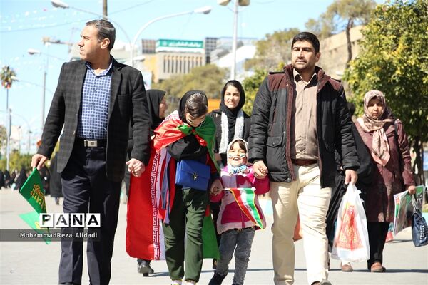برگزاری مراسم فجر چهل و یک با حضور نسل ‌های اول و چهارم انقلاب در شیراز