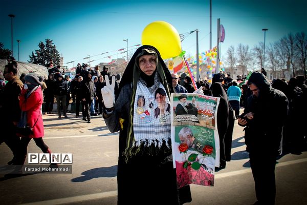 راهپیمایی  یوم الله 22 بهمن در تهران